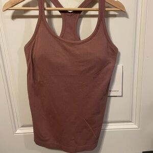 EBB TO STREET TANK TOP W/ LIGHT SUPPOPRT